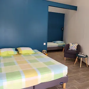  Maison d'hôtes Le Clos Des Figuiers - 3 D'hôtes De Charme